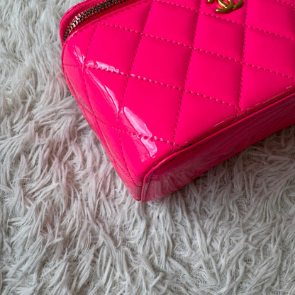 Chanel Quilted Patent Vanity Chain Bag (Pre-Owned)