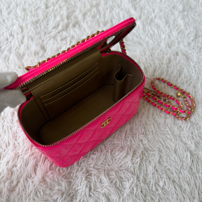Chanel Quilted Patent Vanity Chain Bag (Pre-Owned)