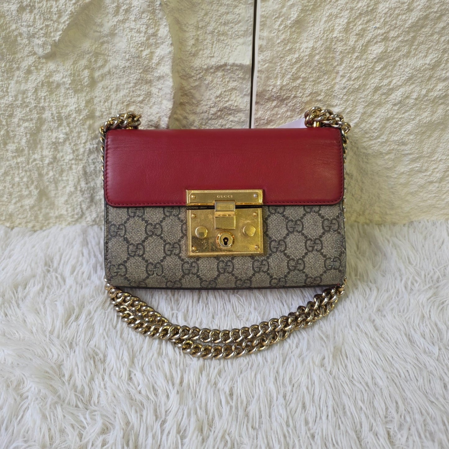 Gucci Padlock GG Supreme Canvas Shoulder Bag (Pre-Owned)