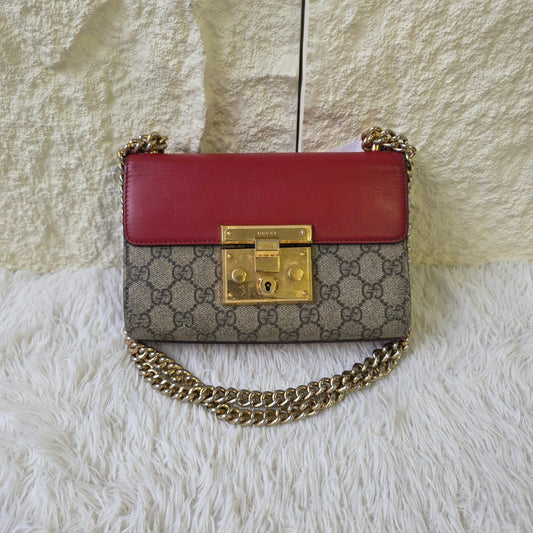 Gucci Padlock GG Supreme Canvas Shoulder Bag (Pre-Owned)