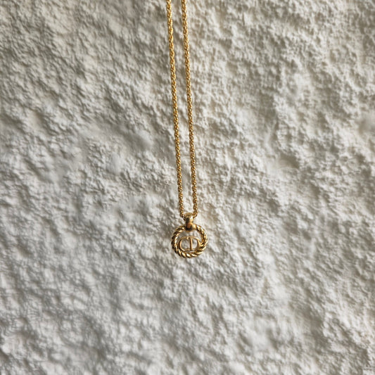 Christian Dior CD Logo Gold-Tone Pendant Necklace (Pre-Owned)