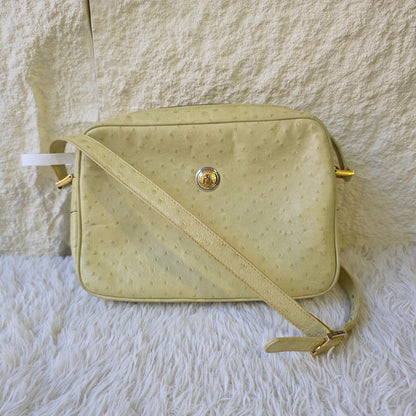 Fendi Ostrich Leather Vintage Shoulder Bag (Pre-Owned)