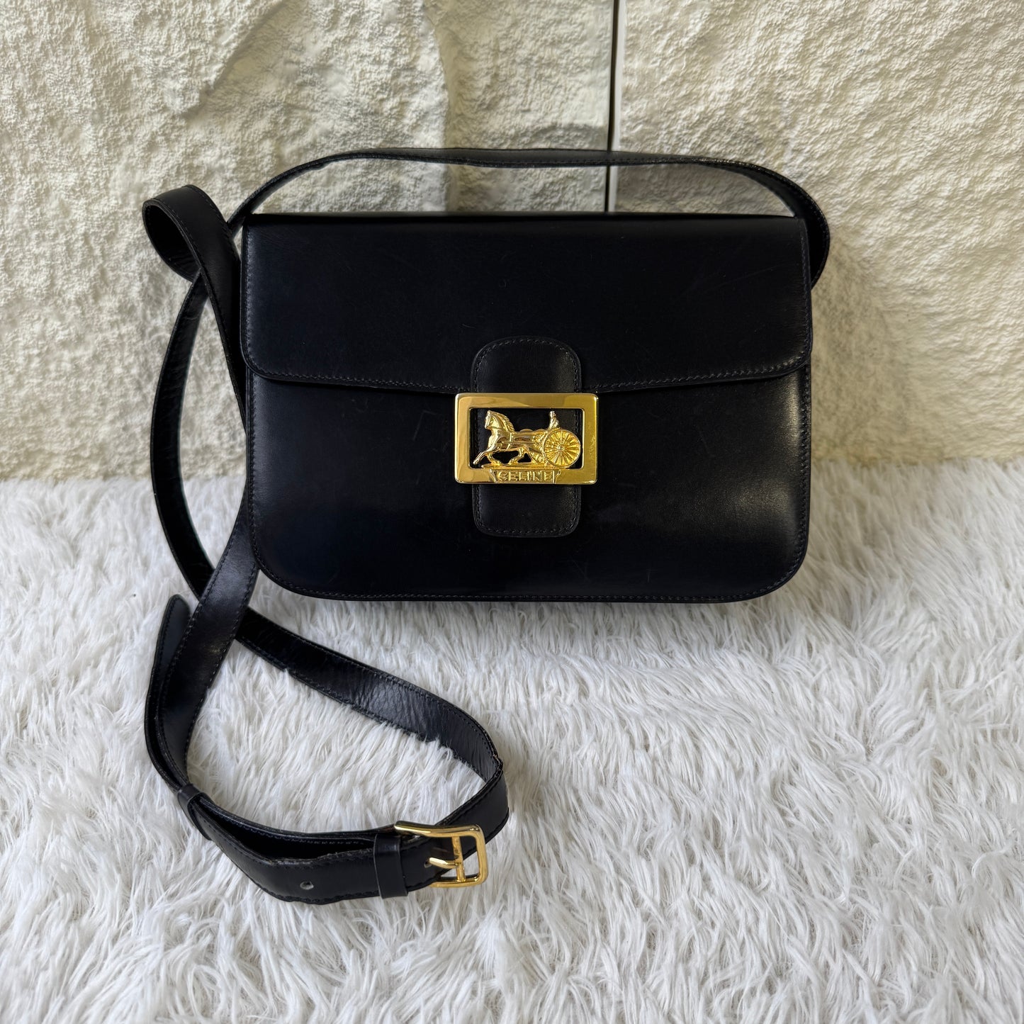 Celine Vintage Horse Carriage Leather Shoulder Bag (Pre-Owned)