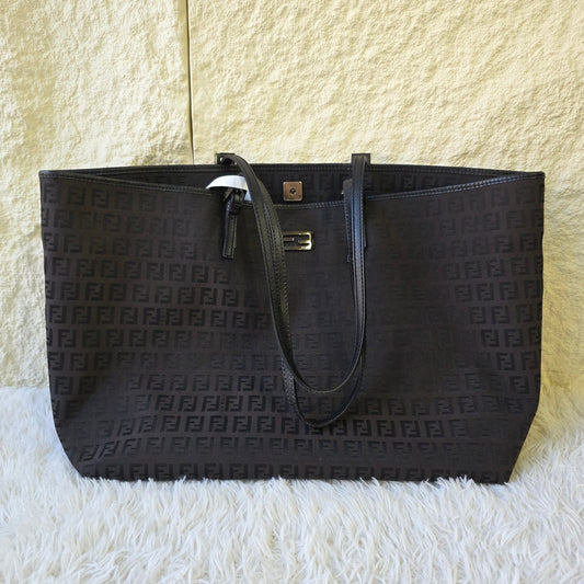Fendi Zucca Canvas Large Tote Bag (Pre-Owned)