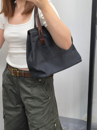 Celine Canvas Tote Bag (Pre-Owned)