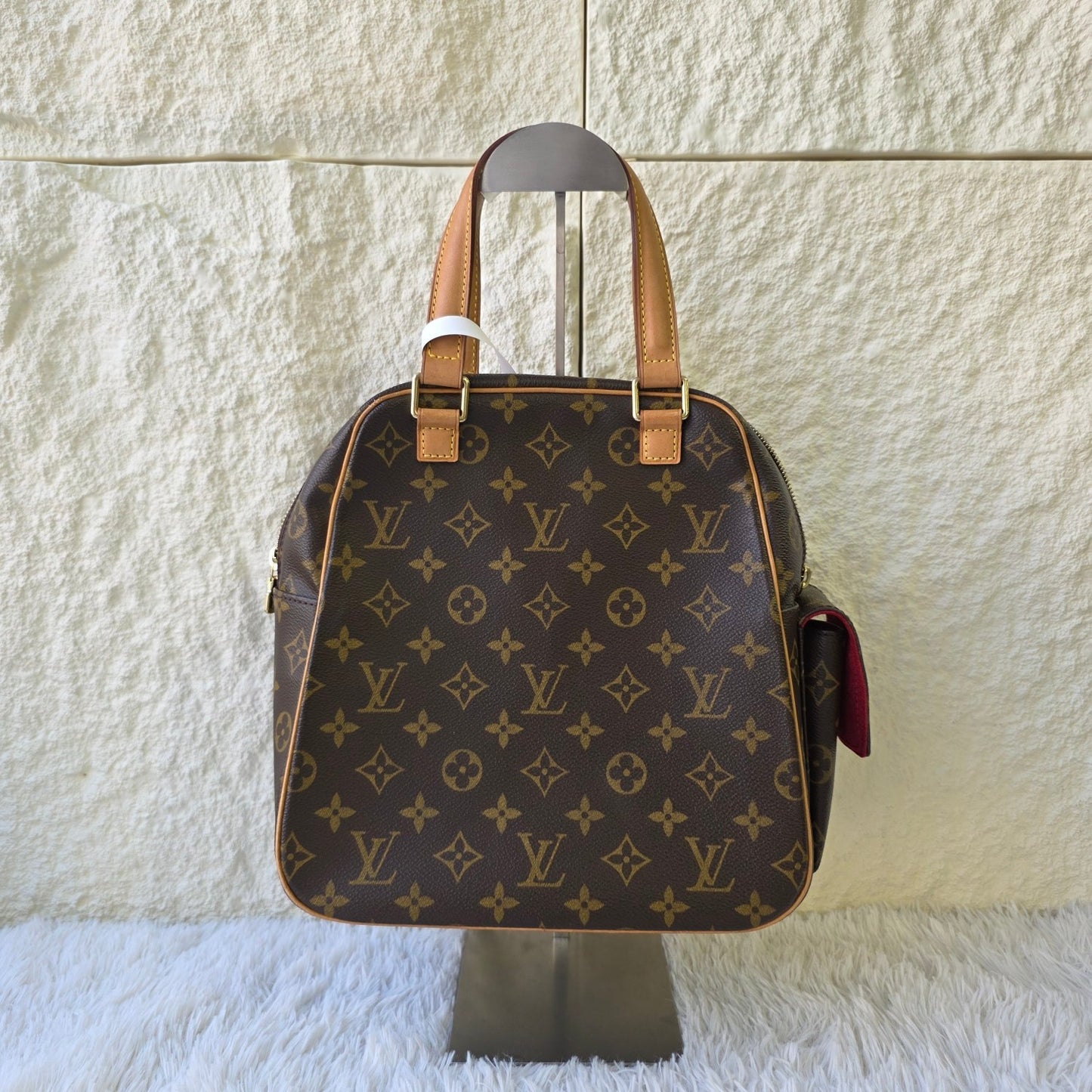 Louis Vuitton Monogram Excentri-Cité Handbag (Pre-Owned)