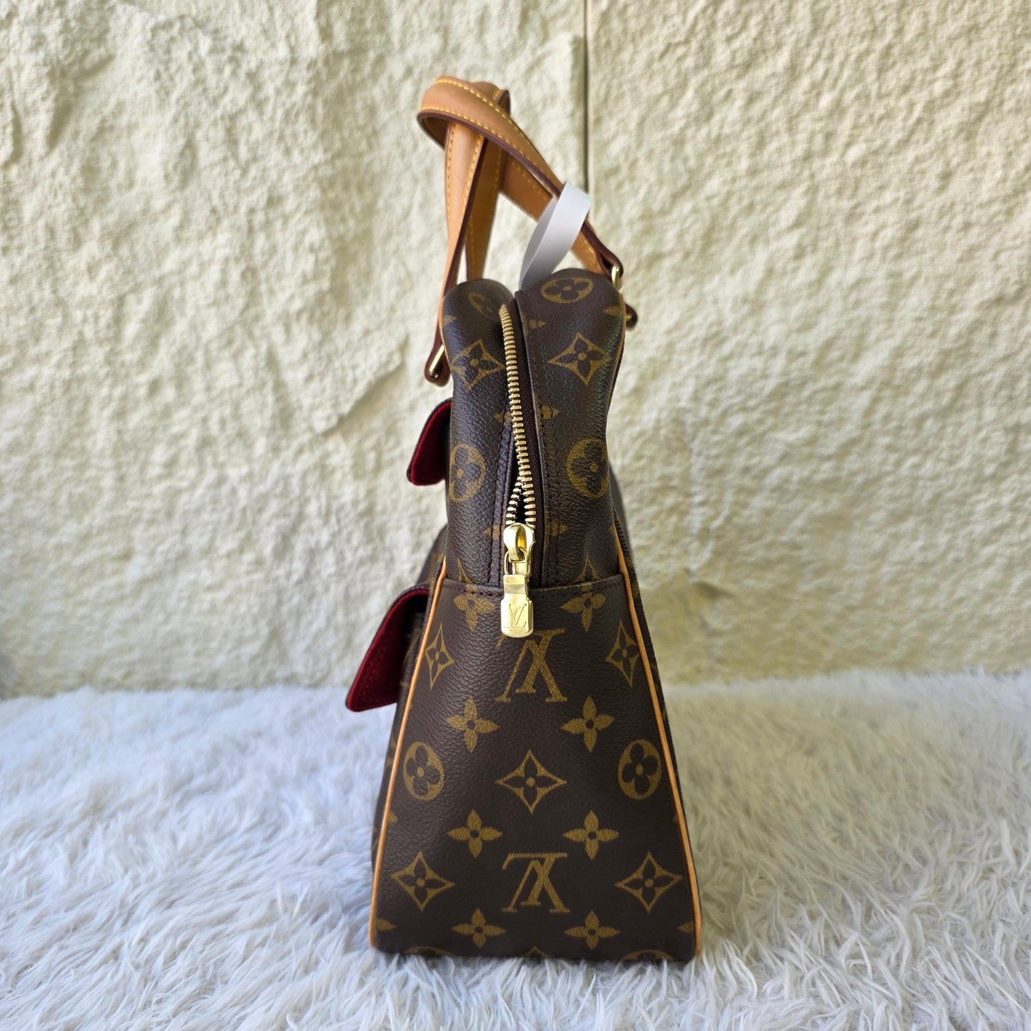Louis Vuitton Monogram Excentri-Cité Handbag (Pre-Owned)