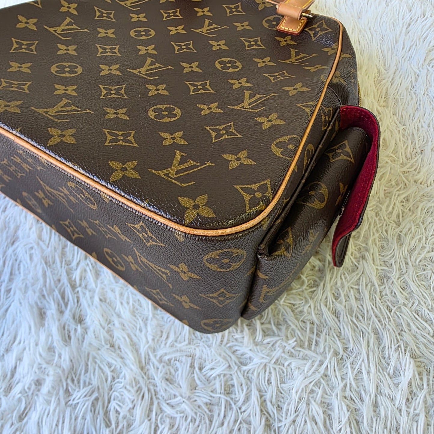 Louis Vuitton Monogram Excentri-Cité Handbag (Pre-Owned)