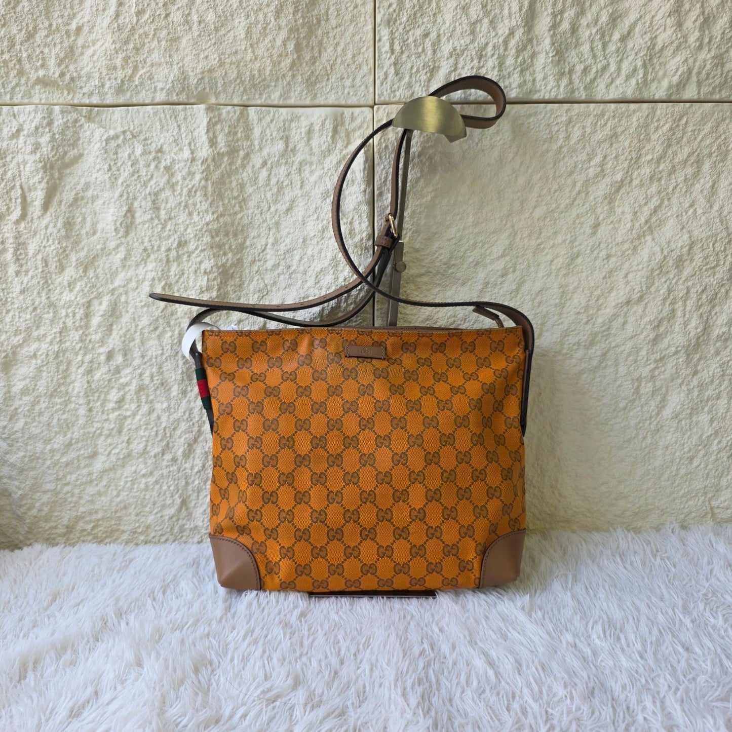 Gucci GG Canvas Shoulder Bag (Pre-Owned)