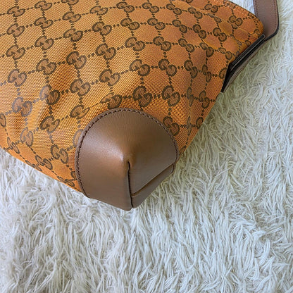 Gucci GG Canvas Shoulder Bag (Pre-Owned)