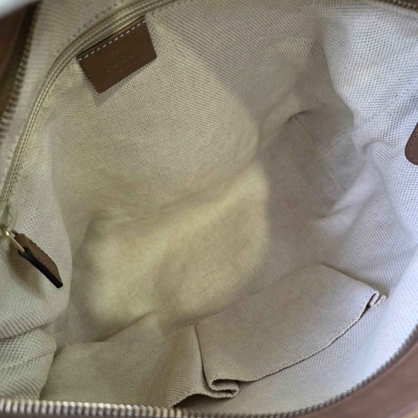 Gucci GG Canvas Shoulder Bag (Pre-Owned)