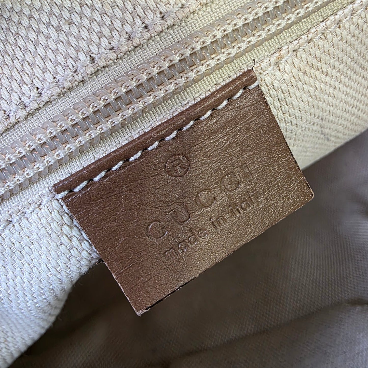 Gucci GG Canvas Shoulder Bag (Pre-Owned)