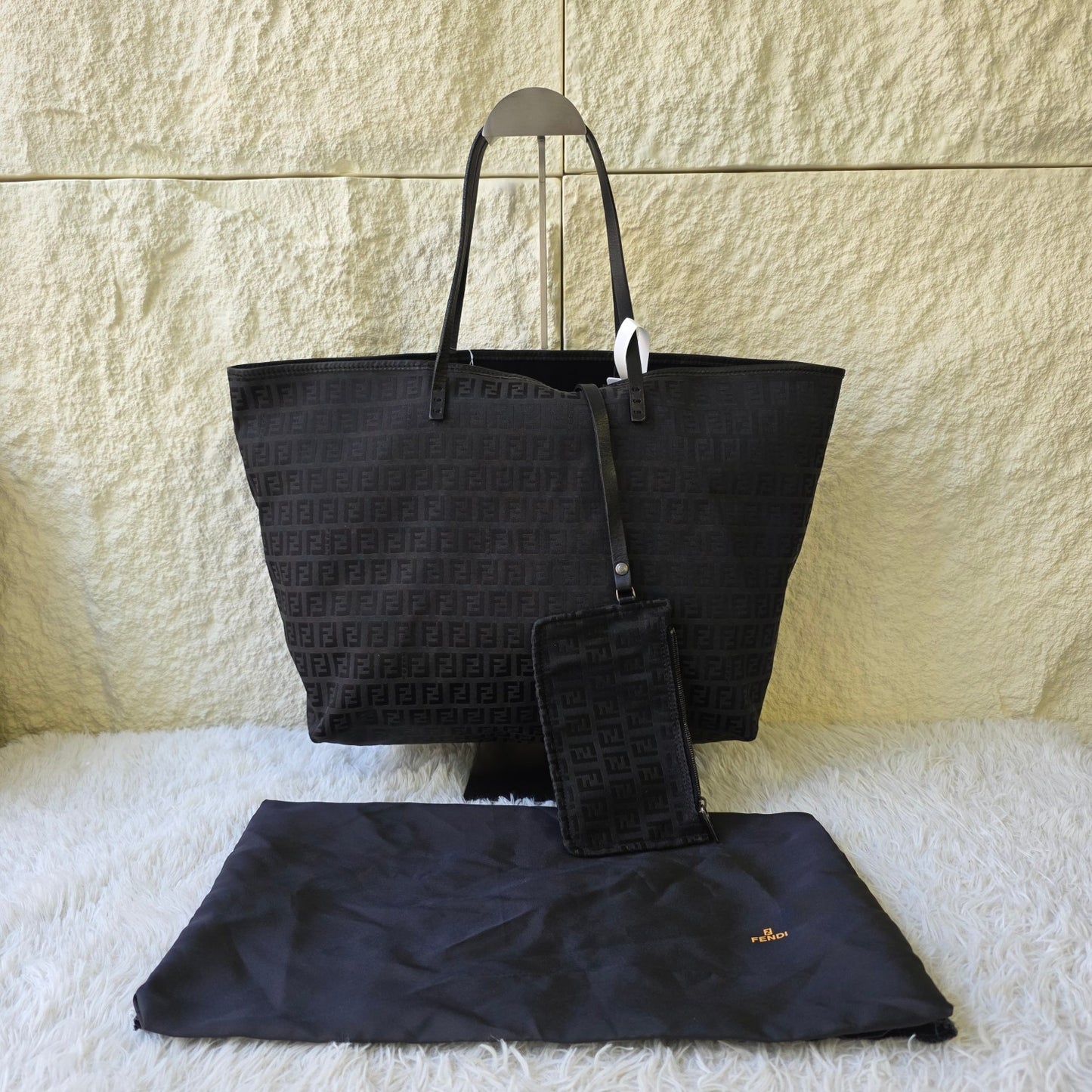 Fendi Zucca Canvas Tote Bag (Pre-Owned)