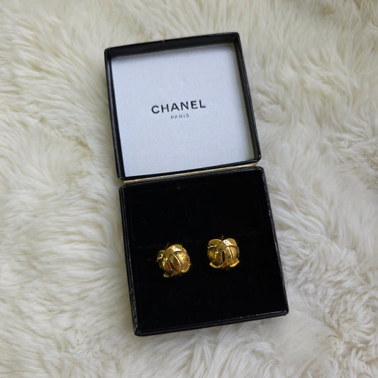 Chanel Gold CC Earrings (Pre-Owned)