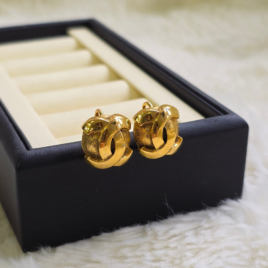 Chanel Gold CC Earrings (Pre-Owned)