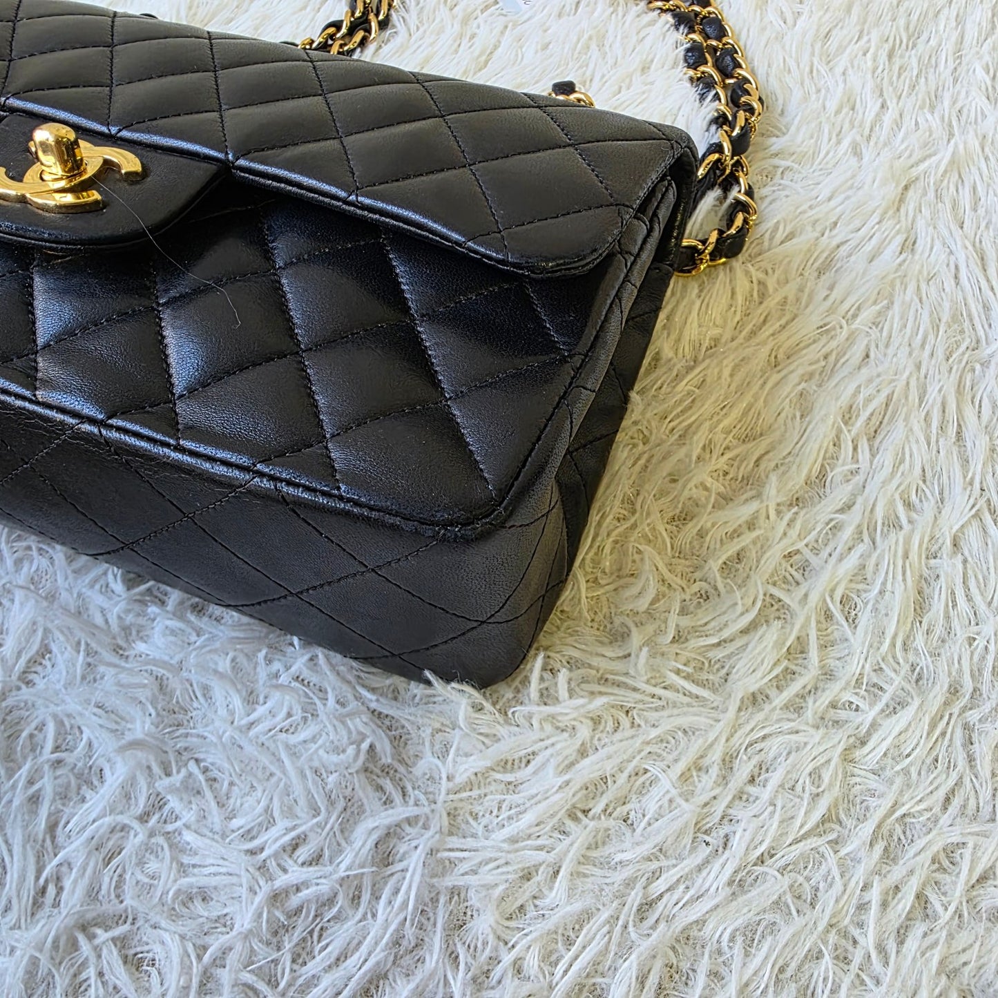Chanel Classic Double Flap Chain Shoulder Bag (Pre-Owned)