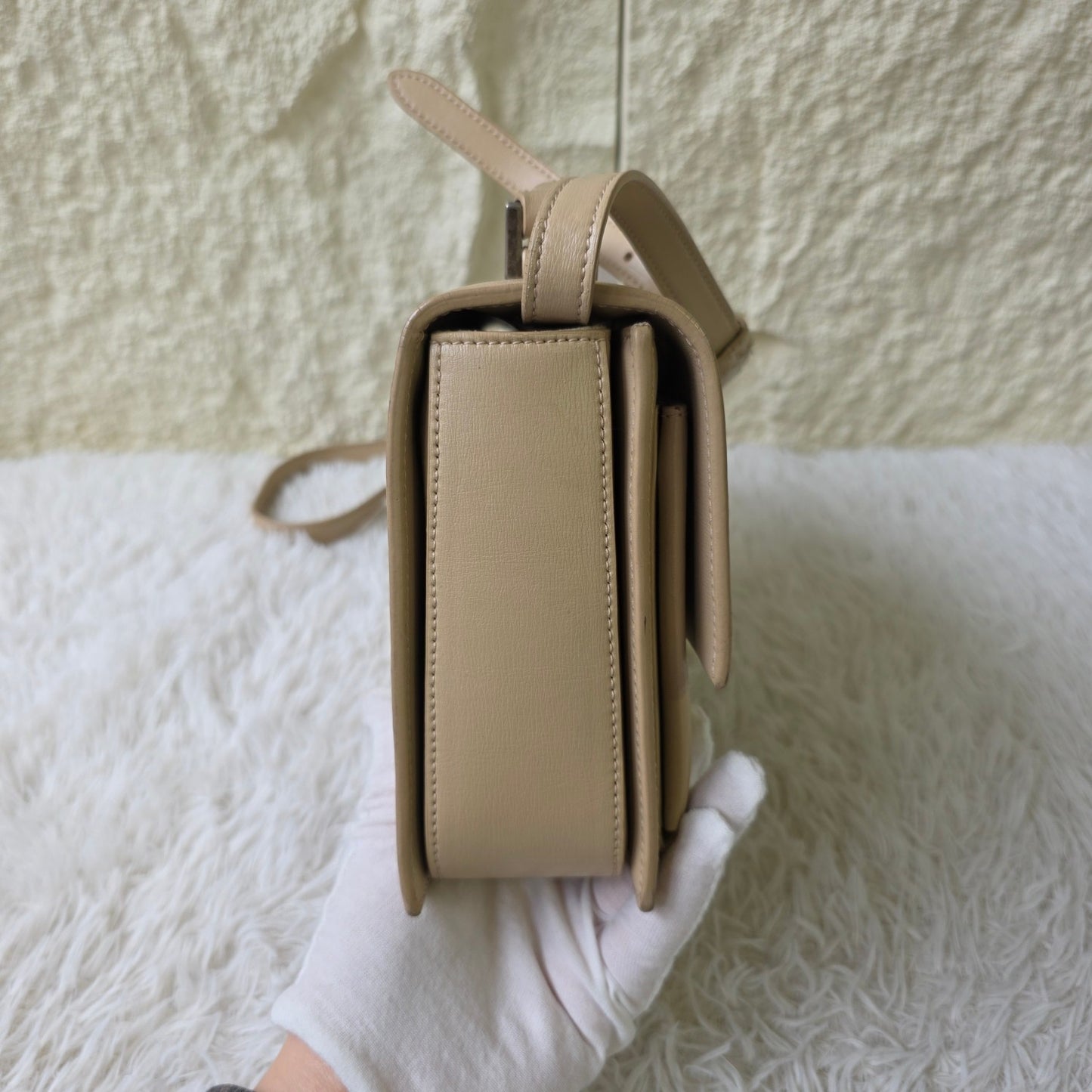 Saint Laurent Bellechasse Leather Shoulder Bag (Pre-Owned)