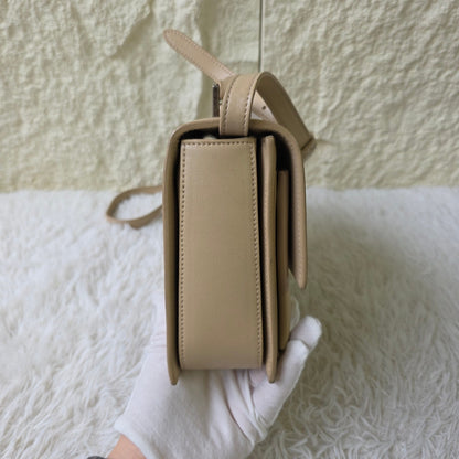 Saint Laurent Bellechasse Leather Shoulder Bag (Pre-Owned)