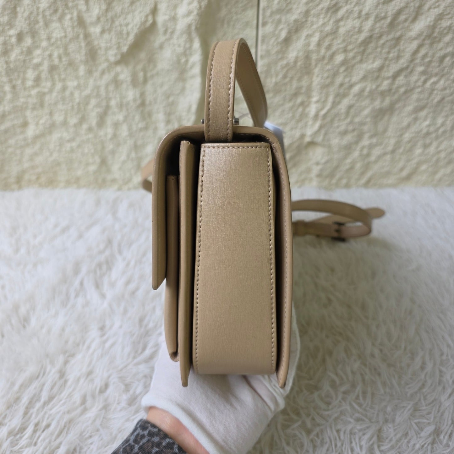 Saint Laurent Bellechasse Leather Shoulder Bag (Pre-Owned)