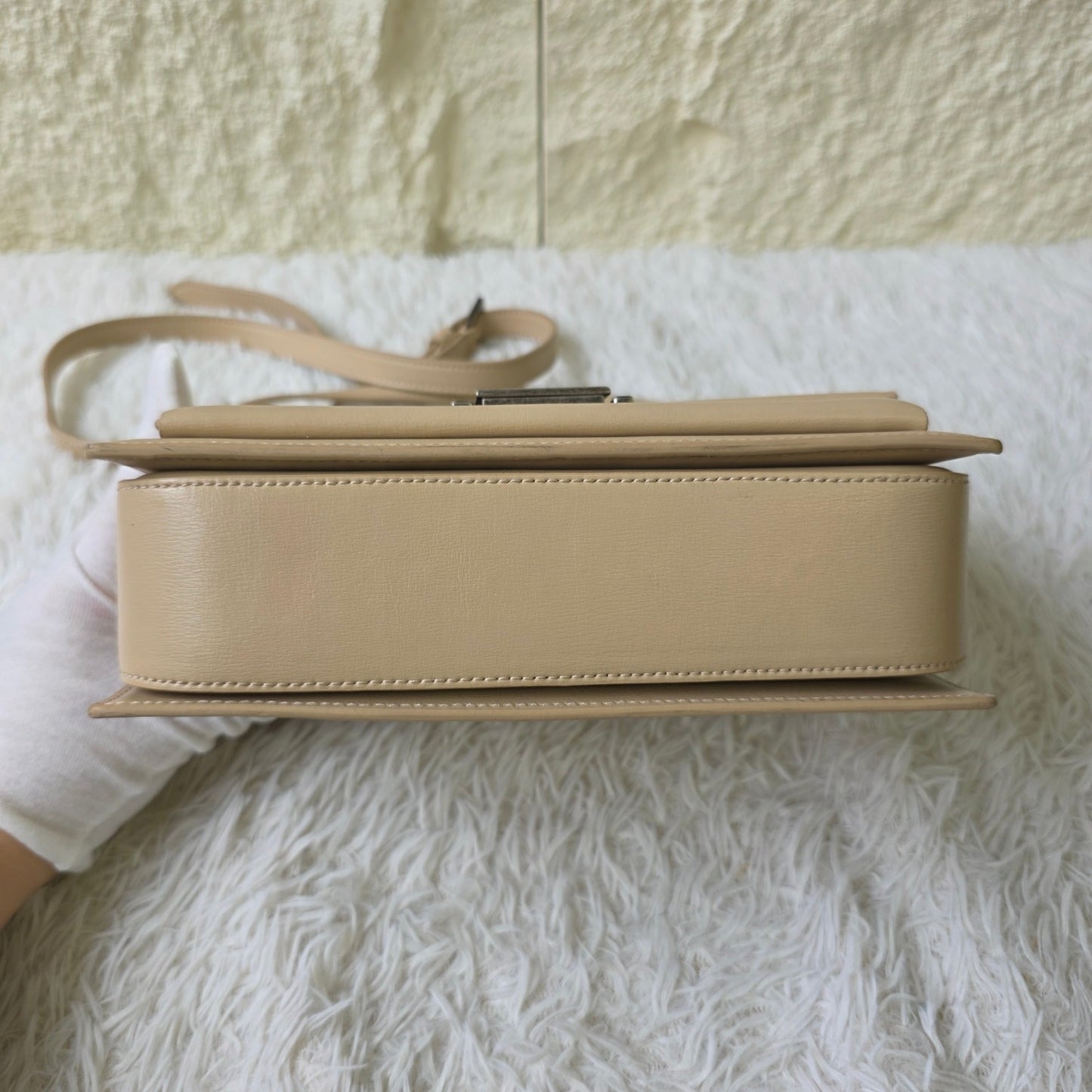 Saint Laurent Bellechasse Leather Shoulder Bag (Pre-Owned)