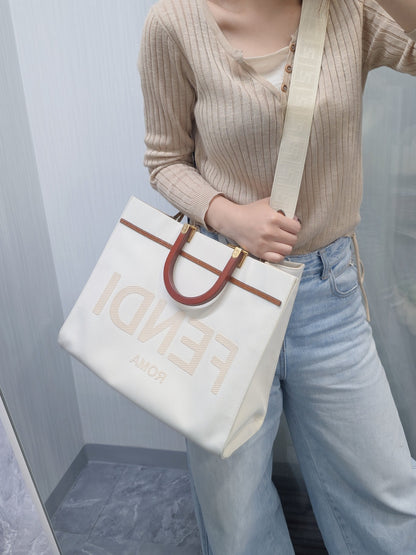 Fendi Sunshine Canvas Tote Bag (Pre-Owned)