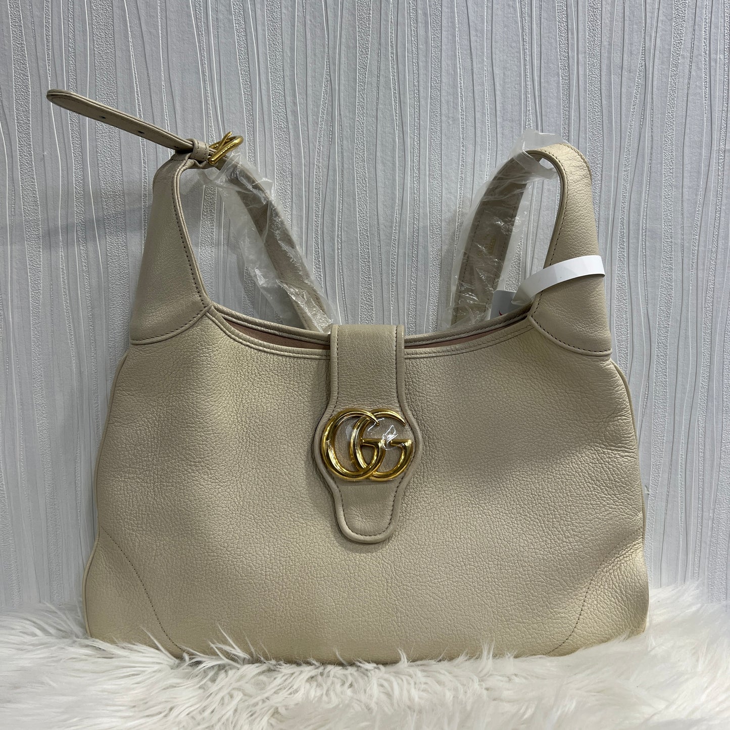 Gucci Blondie Leather Shoulder Bag (Pre-Owned)