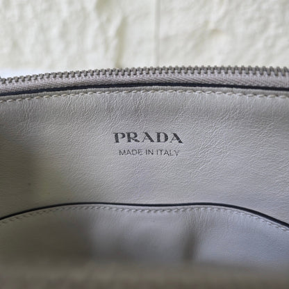 Prada Etiquette Leather Tote Bag (Pre-Owned)