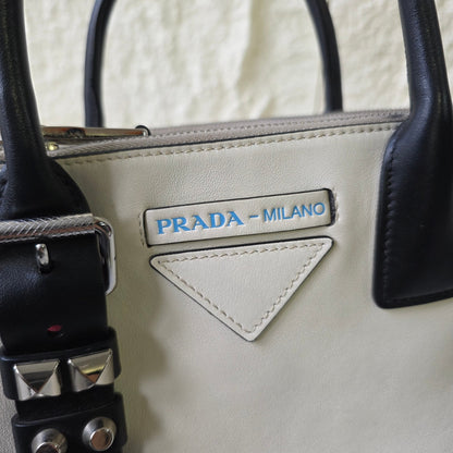 Prada Etiquette Leather Tote Bag (Pre-Owned)