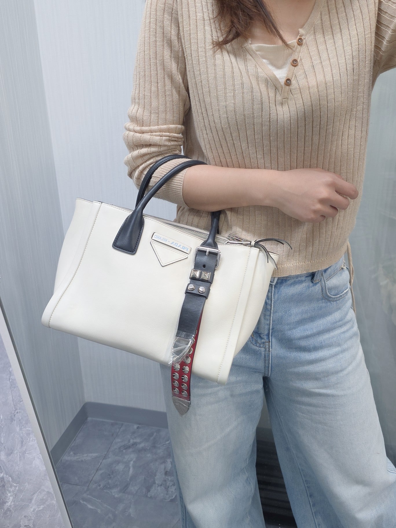 Prada Etiquette Leather Tote Bag (Pre-Owned)