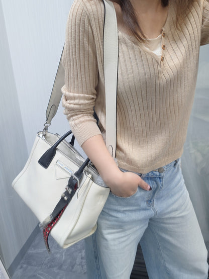 Prada Etiquette Leather Tote Bag (Pre-Owned)