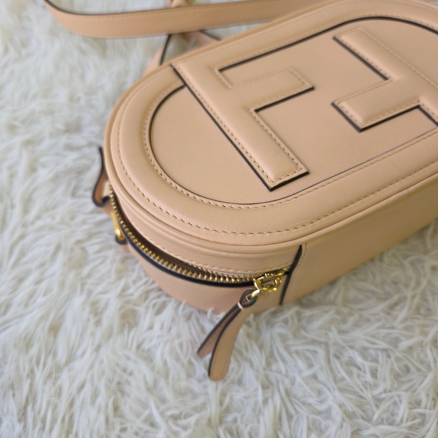 Fendi Fendigraphy Leather Camera Bag (Pre-Owned)