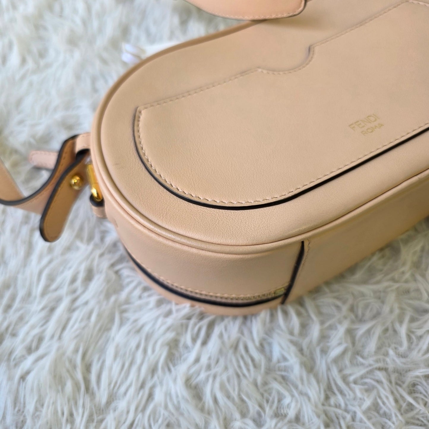 Fendi Fendigraphy Leather Camera Bag (Pre-Owned)