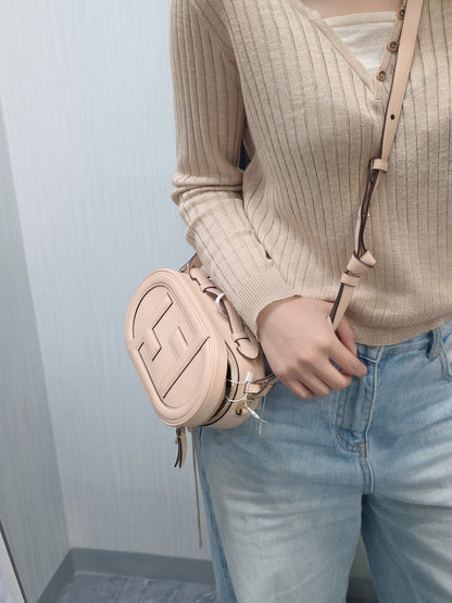 Fendi Fendigraphy Leather Camera Bag (Pre-Owned)