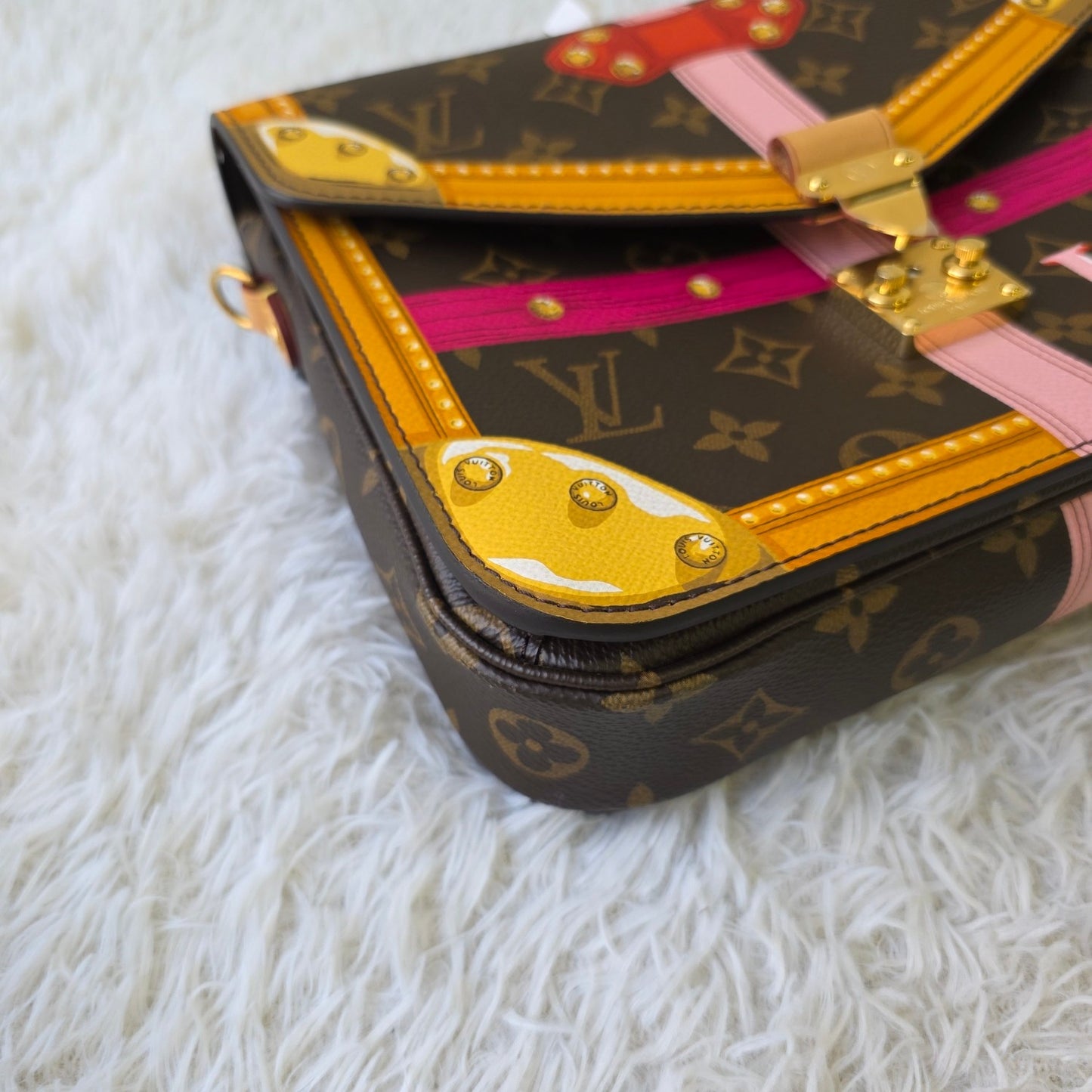Louis Vuitton Summer Trunks Pochette Metis Shoulder Bag (Pre-Owned)