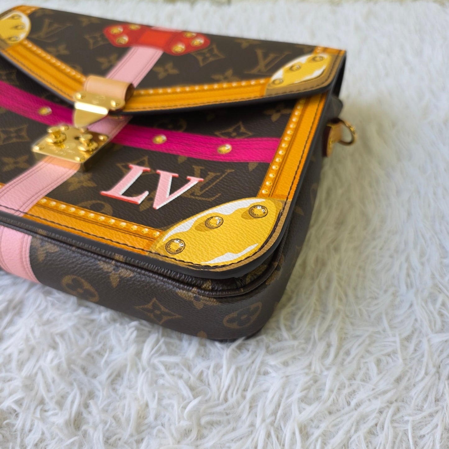 Louis Vuitton Summer Trunks Pochette Metis Shoulder Bag (Pre-Owned)