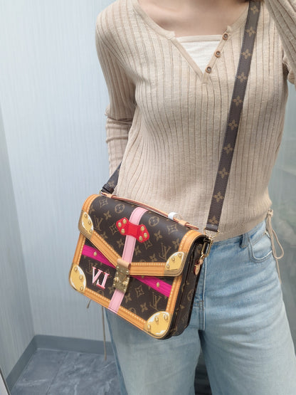 Louis Vuitton Summer Trunks Pochette Metis Shoulder Bag (Pre-Owned)
