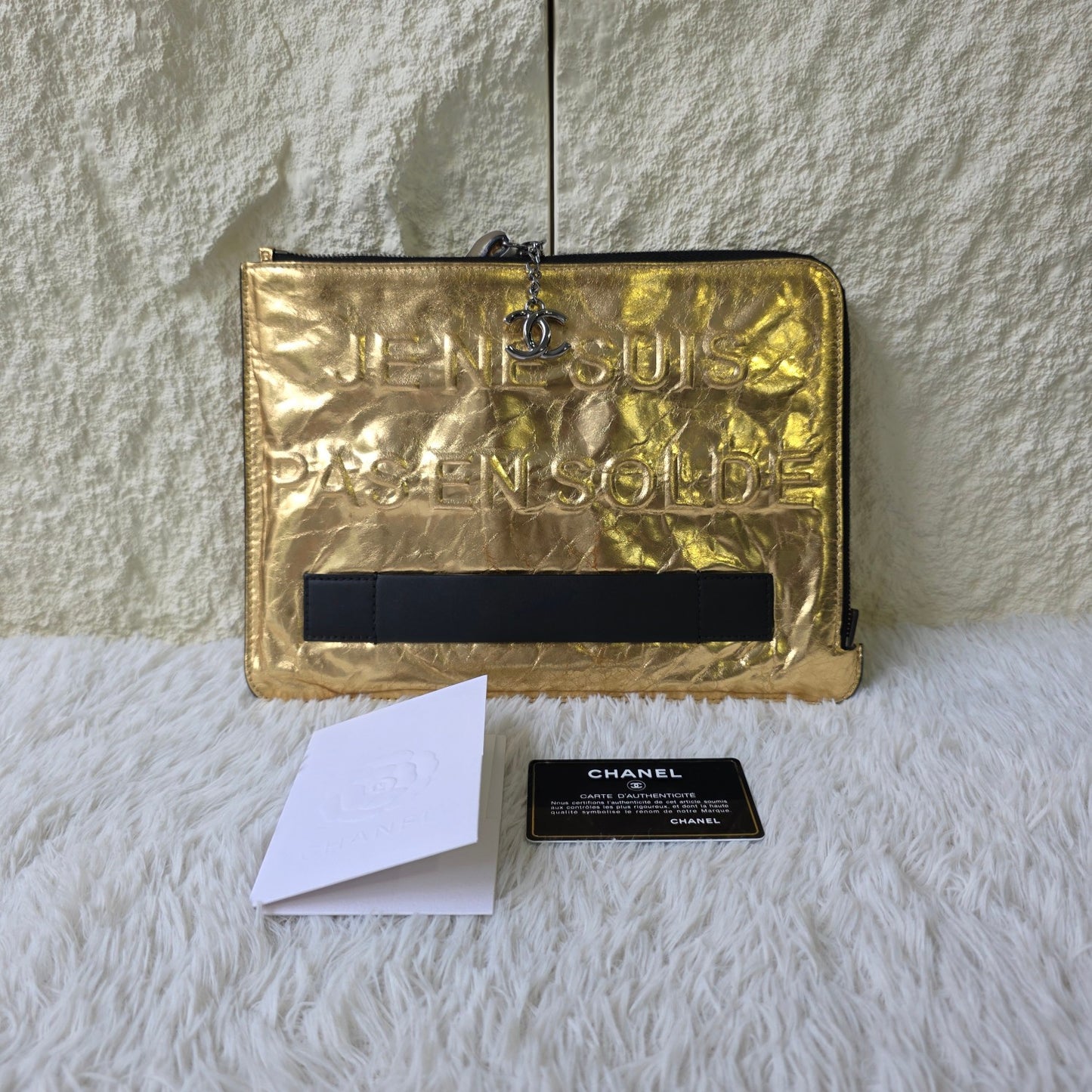 Chanel Je Ne Suis Pas En Solde Metallic Clutch Bag (Pre-Owned)