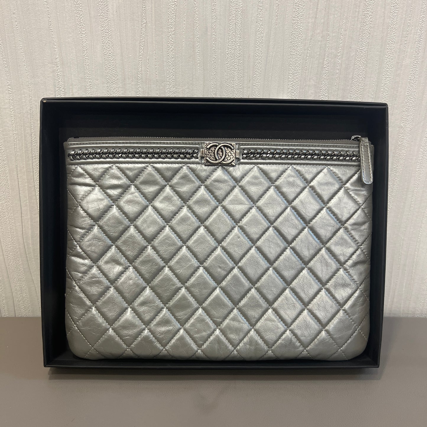 Chanel Metallic Quilted O-Case Clutch (Pre-Owned)