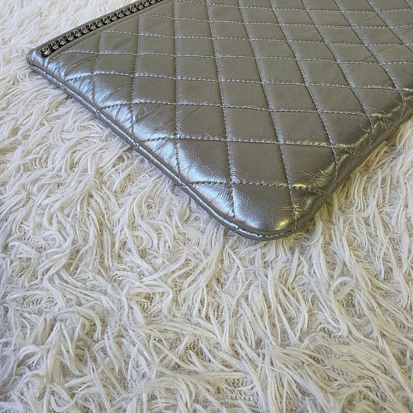 Chanel Metallic Quilted O-Case Clutch (Pre-Owned)