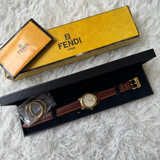 Fendi Orologi Vintage Leather Strap Watch (Pre-Owned)
