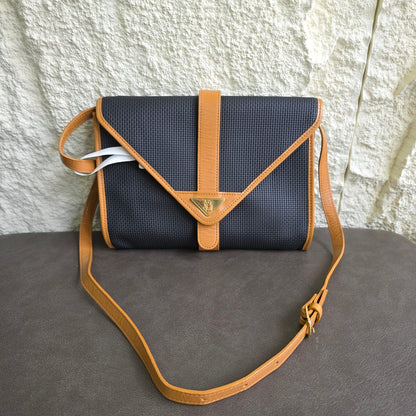 Yves Saint Laurent Vintage Canvas Shoulder Bag (Pre-Owned)
