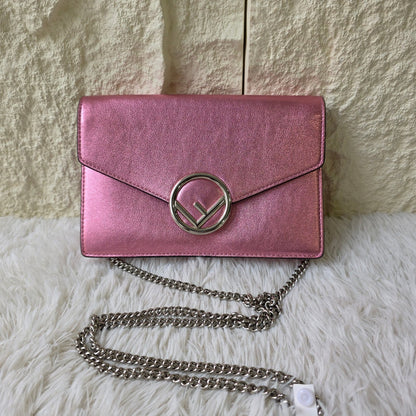Fendi Metallic Pink Chain Wallet Bag (Pre-Owned)