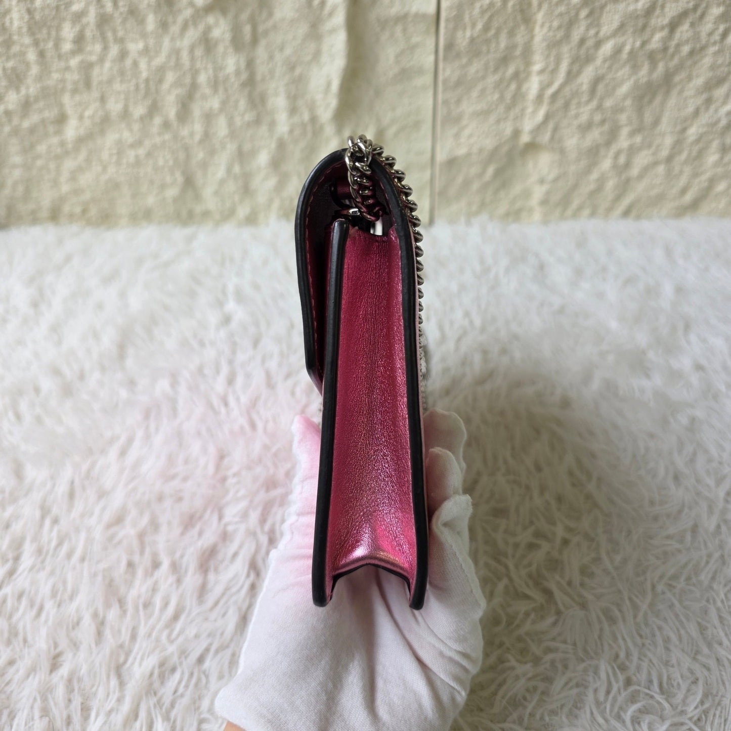 Fendi Metallic Pink Chain Wallet Bag (Pre-Owned)