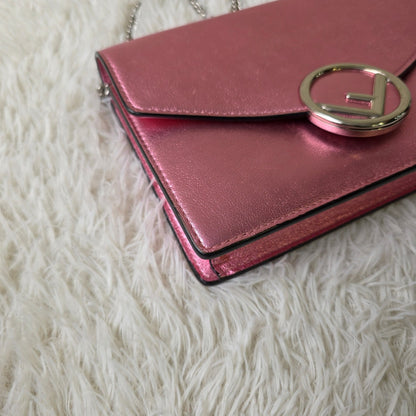 Fendi Metallic Pink Chain Wallet Bag (Pre-Owned)