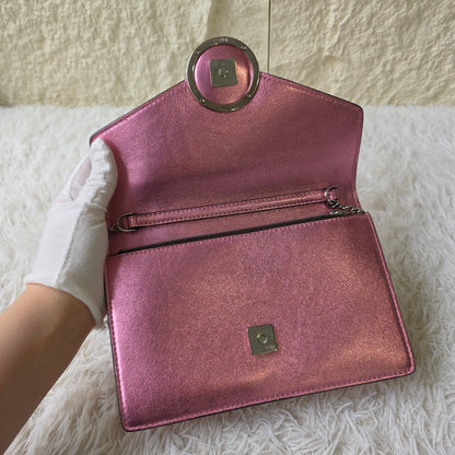 Fendi Metallic Pink Chain Wallet Bag (Pre-Owned)