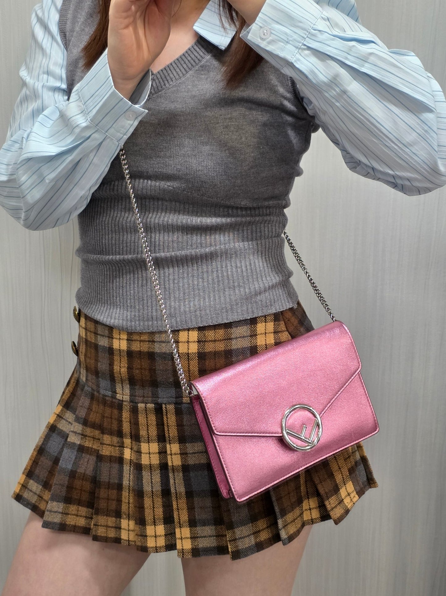 Fendi Metallic Pink Chain Wallet Bag (Pre-Owned)
