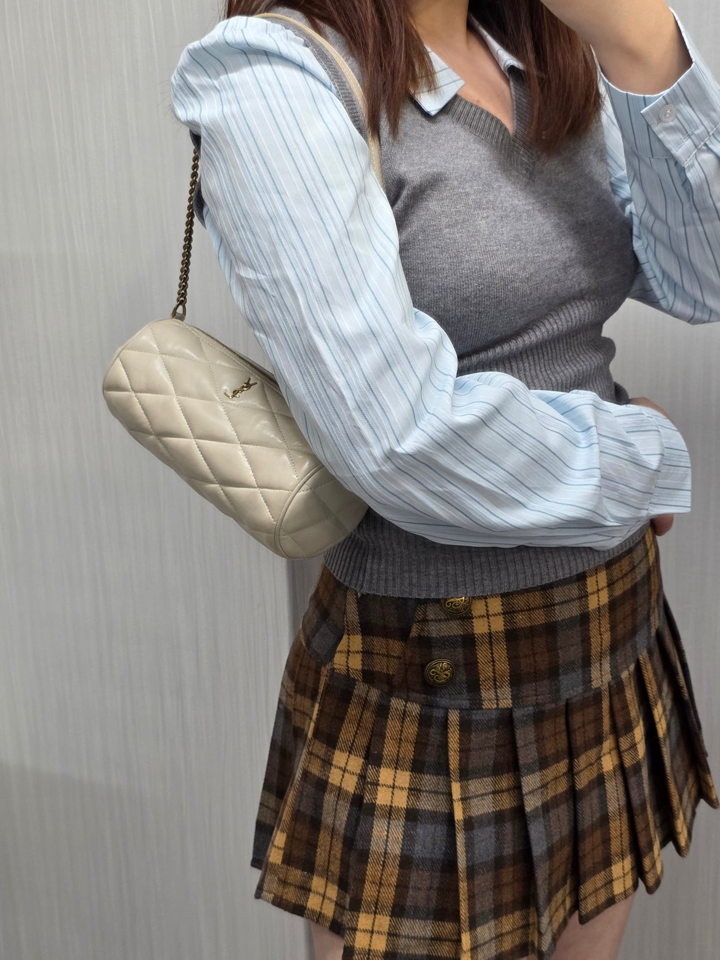 Yves Saint Laurent Quilted Barrel Shoulder Bag (Pre-Owned)