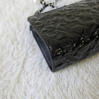 Chanel Black Patent Embossed Chain Shoulder Bag (Pre-Owned)