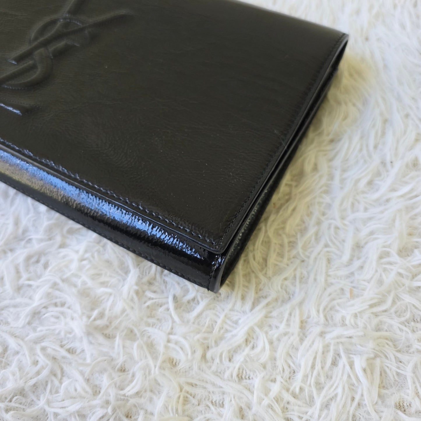 Yves Saint Laurent Black Patent Leather Clutch Wallet (Pre-Owned)