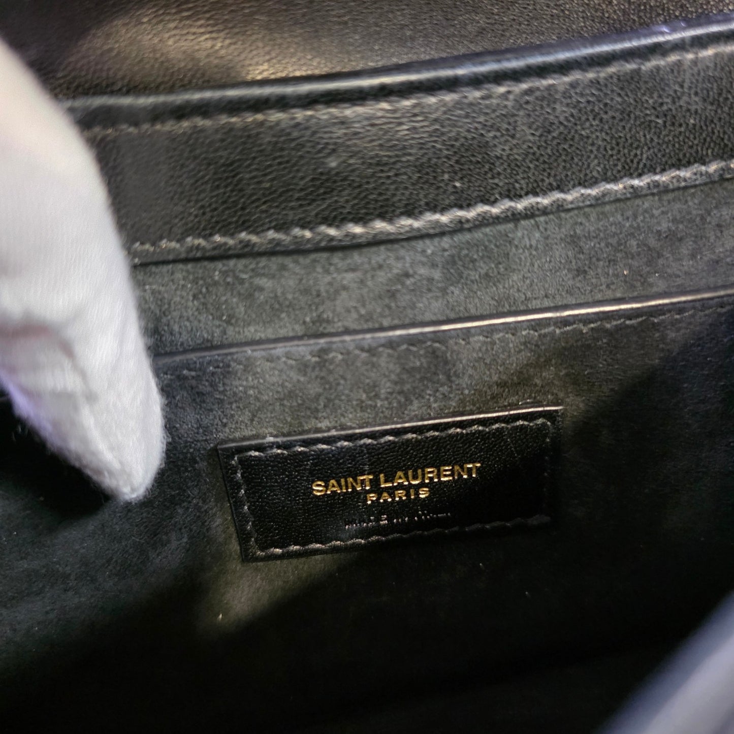 Yves Saint Laurent Quilted Velvet Shoulder Bag (Pre-Owned)